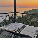 Villa Sunrise *